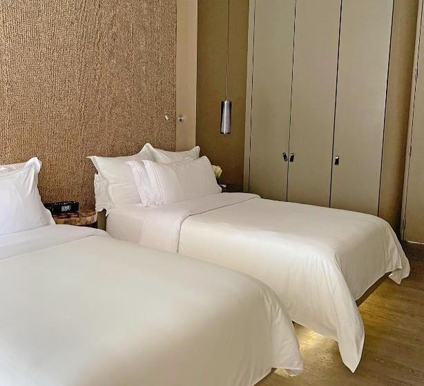 اتاق سوپریور, Bog