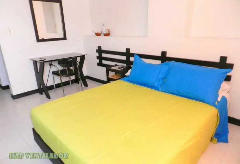 Standard Yhden Hengen Huone, Don Gregorio