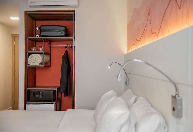 スタンダードルーム, Intercity Cidade Baixa