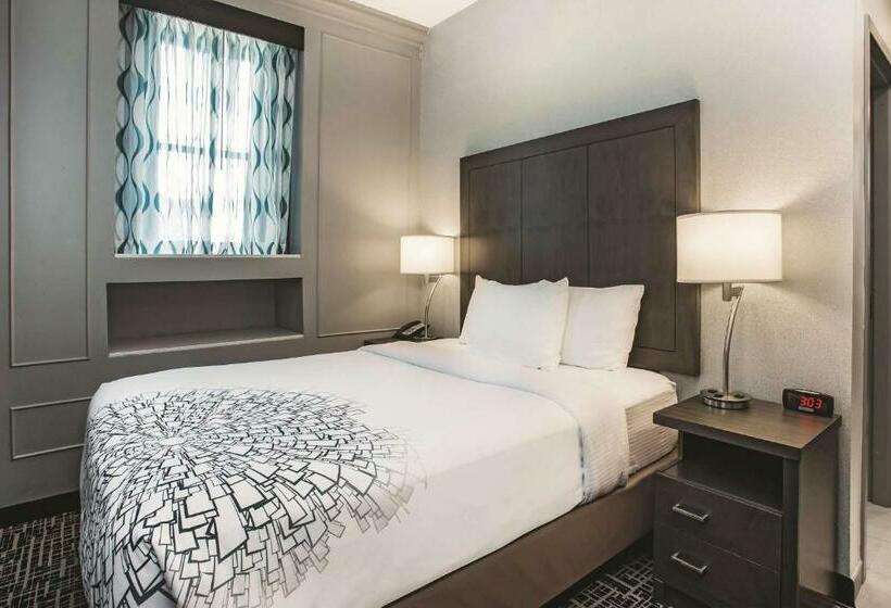标准间, La Quinta Inn & Suites By Wyndham Baltimore Downtown