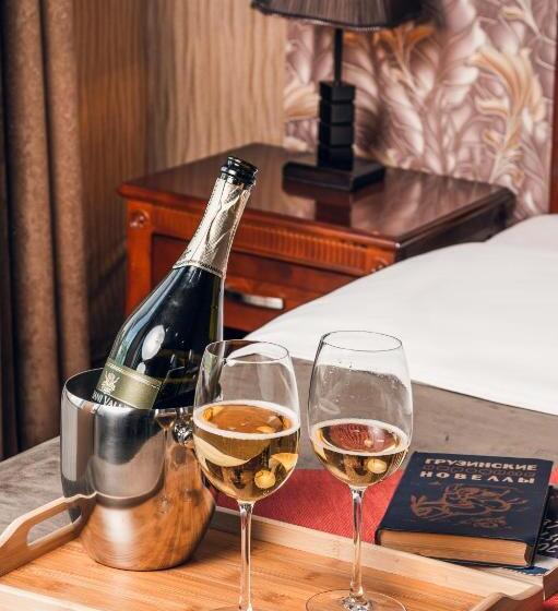 اتاق استاندارد, Margo Palace