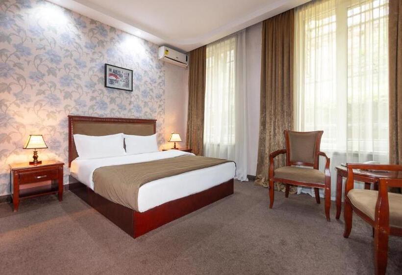 اتاق استاندارد با چشمانداز شهر, Margo Palace