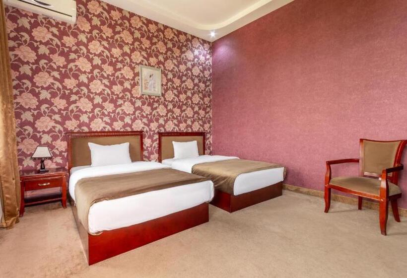 اتاق استاندارد با چشمانداز شهر, Margo Palace