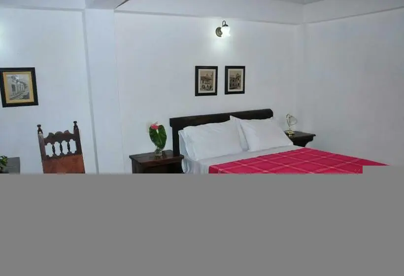 Classic-huone, Mision Santa Barbara Rnt 4799