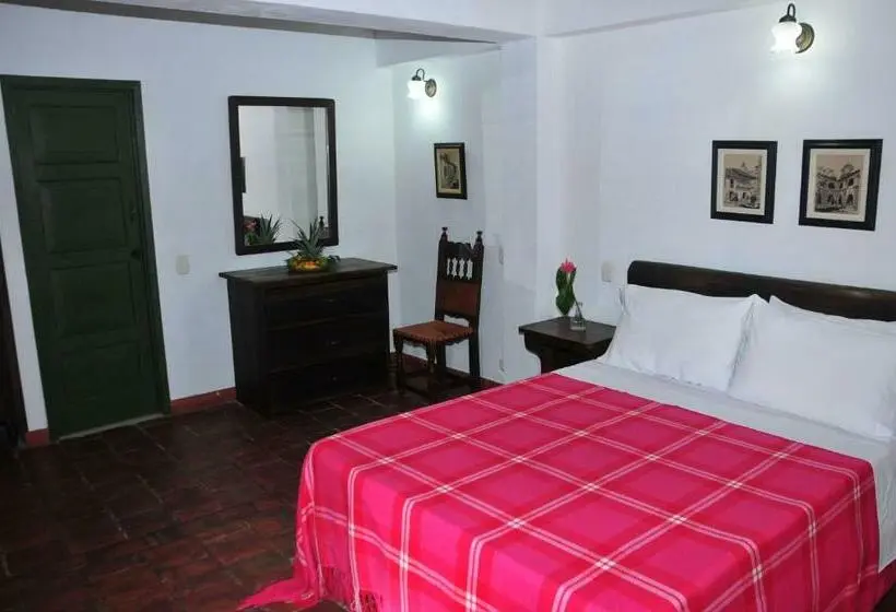Classic-huone, Mision Santa Barbara Rnt 4799