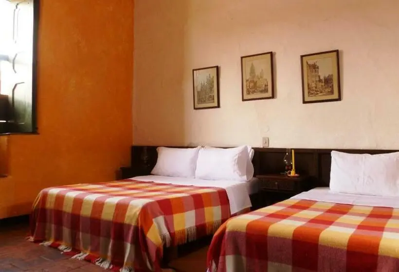 Superior-huone, Mision Santa Barbara Rnt 4799