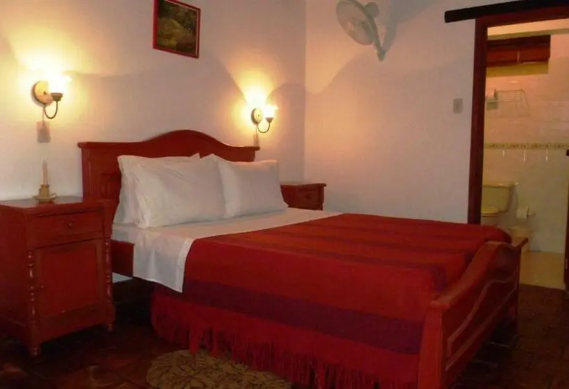 Classic-huone, Mision Santa Barbara Rnt 4799