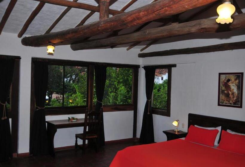 주니어 스위트, Mision Santa Barbara Rnt 4799