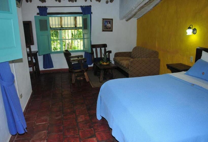 Полулюкс, Mision Santa Barbara Rnt 4799
