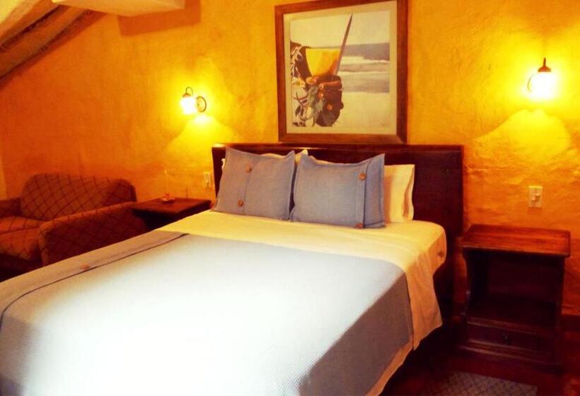 주니어 스위트, Mision Santa Barbara Rnt 4799