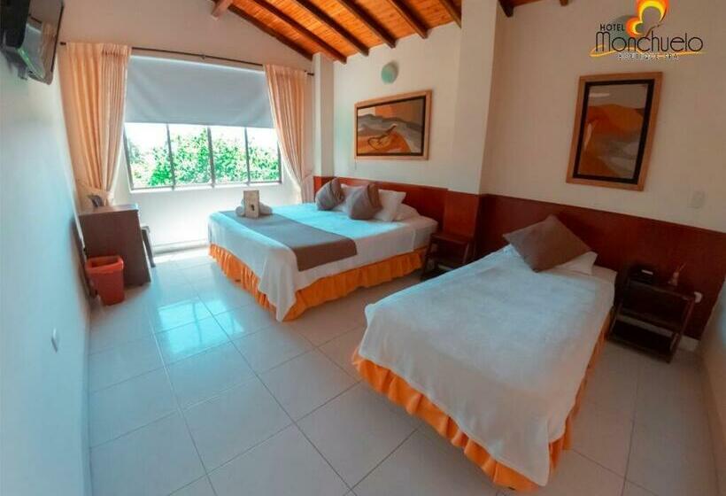 غرفة قياسية ثلاثية, Monchuelo Spa