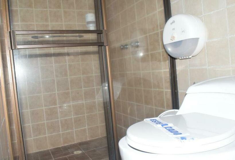 Quarto Estandar, Parque De Los Arrieros