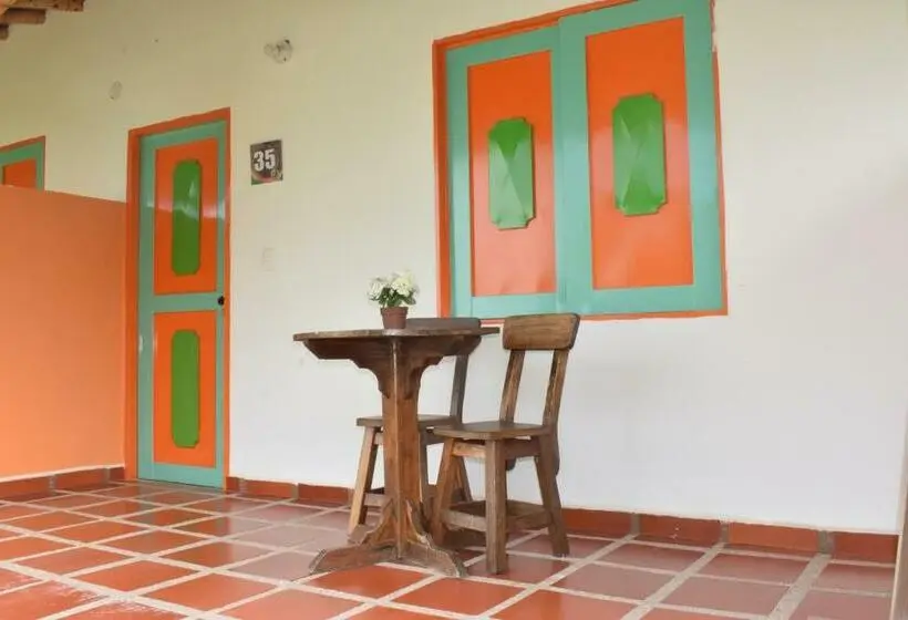 Standard Kolmen Hengen Huone, Parque De Los Arrieros