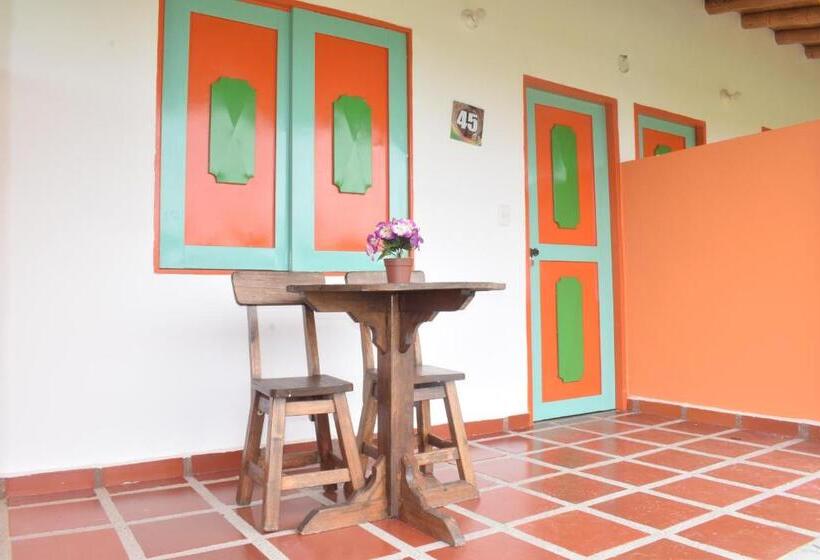 اتاق استاندارد چهار تخته, Parque De Los Arrieros