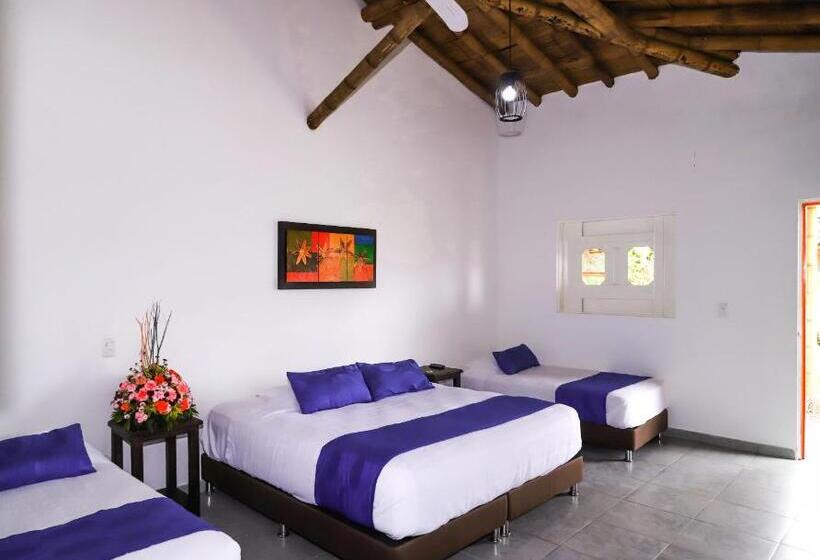 اتاق استاندارد چهار تخته, Parque De Los Arrieros