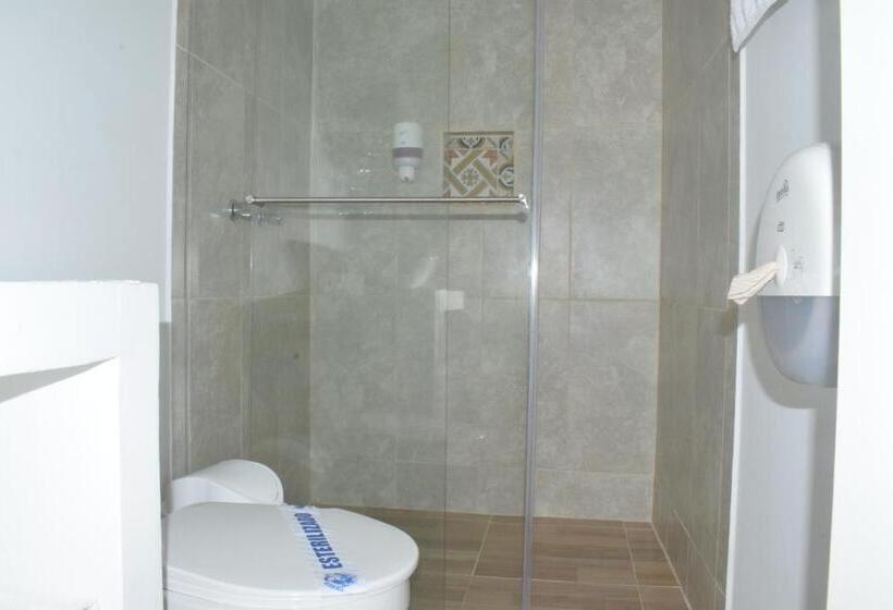 اتاق استاندارد چهار تخته, Parque De Los Arrieros