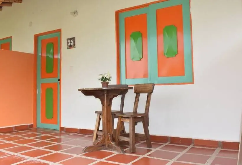 Perhehuone, Parque De Los Arrieros