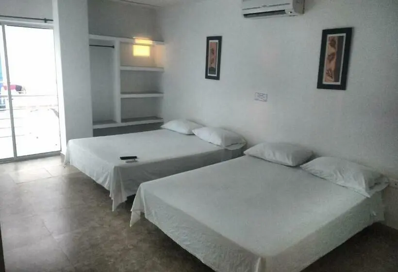 Standard Neljän Hengen Huone, Portoalegre