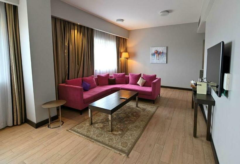 高级套房, Radisson Blu Hotel, Abidjan Airport