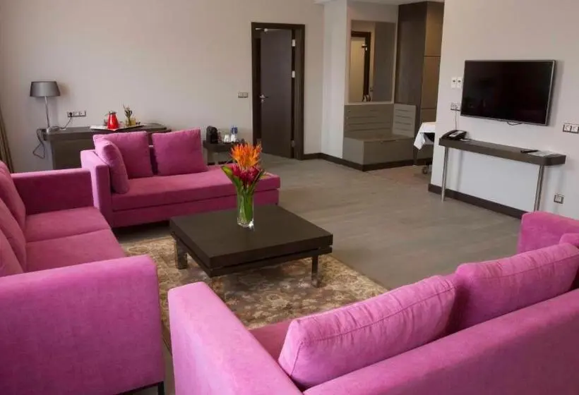 سوئیت پریمیوم, Radisson Blu Hotel, Abidjan Airport