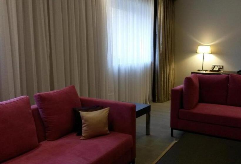 小型套房, Radisson Blu Hotel, Abidjan Airport