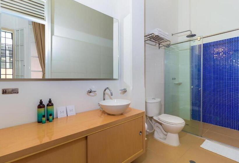 컴포트 트리플 룸, Republicano 1910