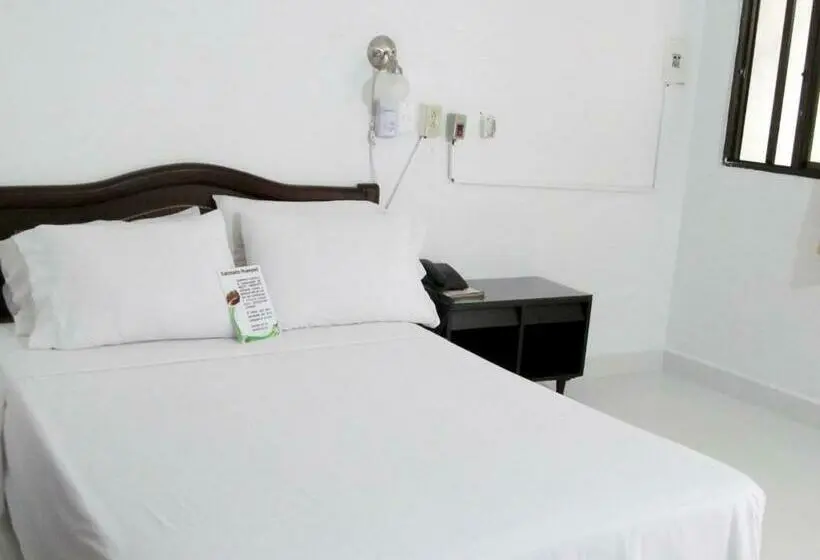 スタンダードシングルルーム, Royal Plaza
