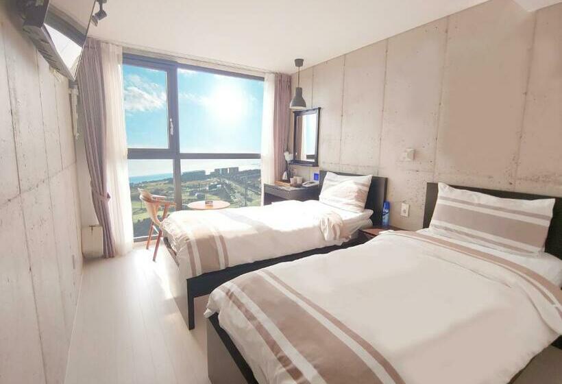 スタンダードルーム, Stay Interview Jeju