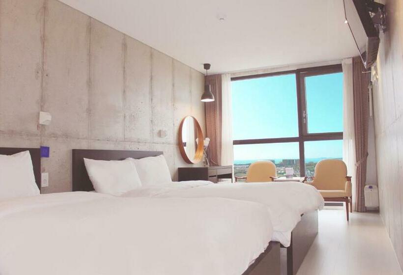 デラックスルーム, Stay Interview Jeju