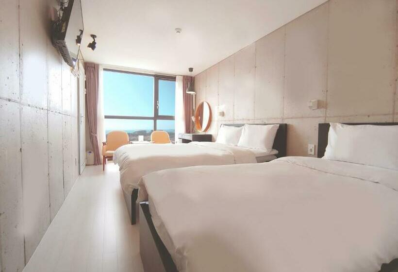 デラックスルーム, Stay Interview Jeju