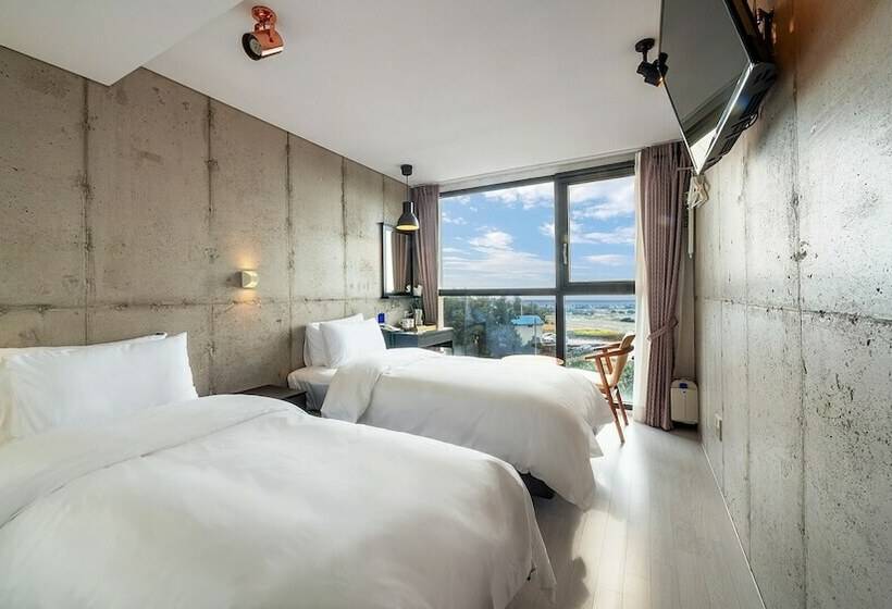 スタンダードルーム, Stay Interview Jeju