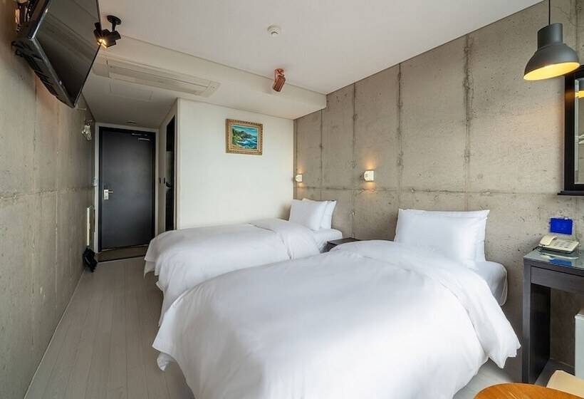 スタンダードルーム, Stay Interview Jeju