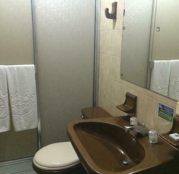 标准单人间, Tuvalu