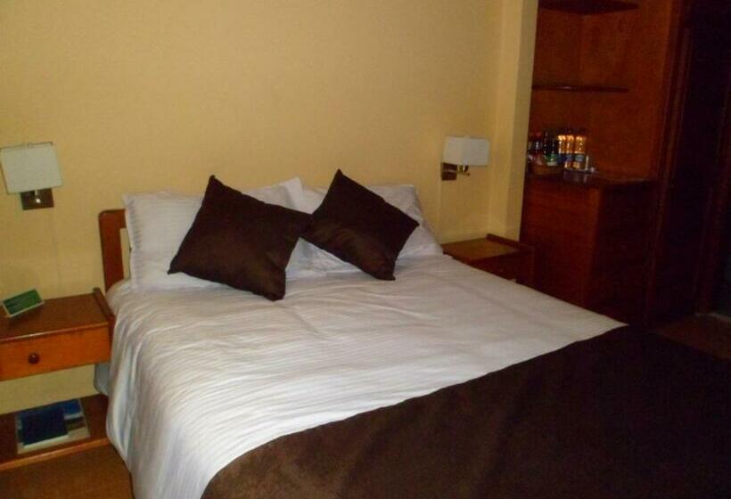 标准单人间, Tuvalu