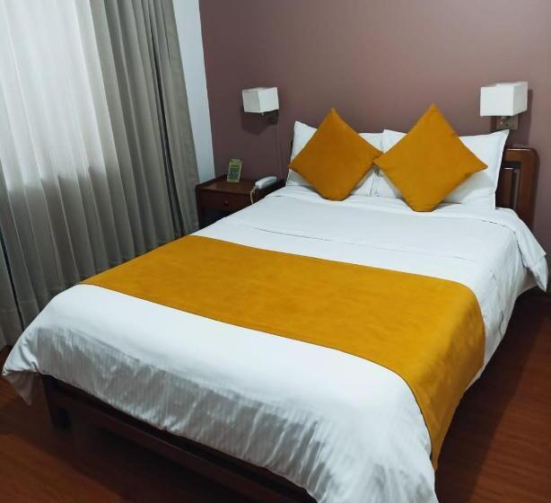 标准单人间, Tuvalu