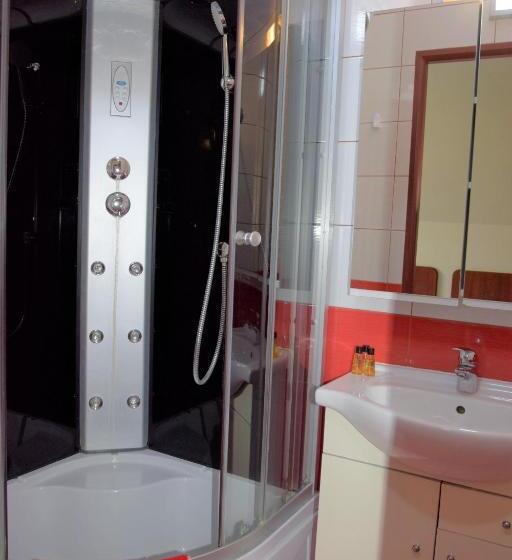 3-Bett-Standardzimmer, Villa Victoria