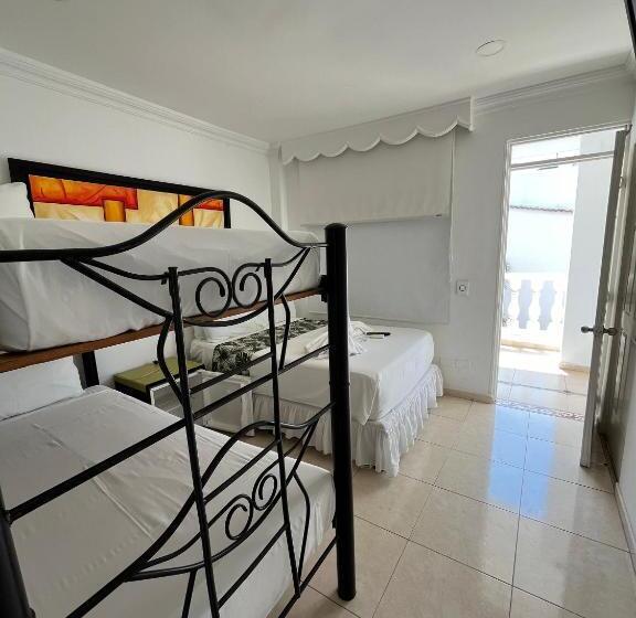 Четырехместный Номер Стандарт, Zamba