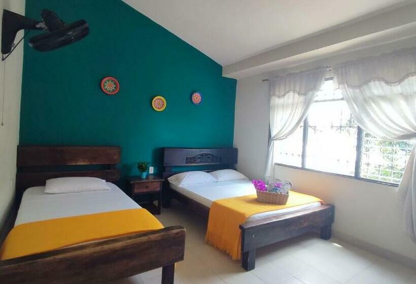 חדר סטנדרט חדר אמבטיה משותף, Macondo Hostel