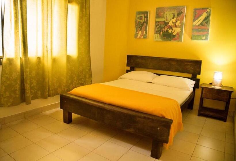 Номер Стандарт Совместная Ванная, Macondo Hostel