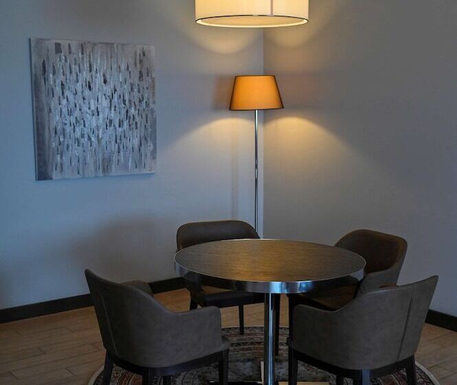 小型套房, Radisson Blu Hotel, Abidjan Airport