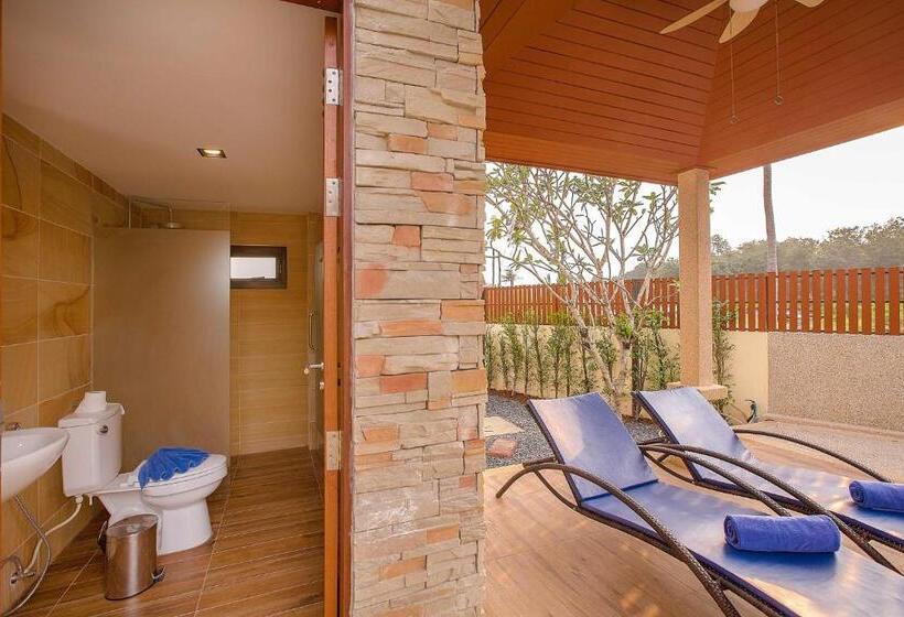 Вилла 4 Спальни, Rawayana West Villas & Kids Park