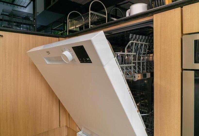 Вилла 5 Спален, Rawayana West Villas & Kids Park