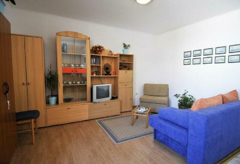 آپارتمان 1 خوابه با چشم‌انداز باغ, Villa Katarina