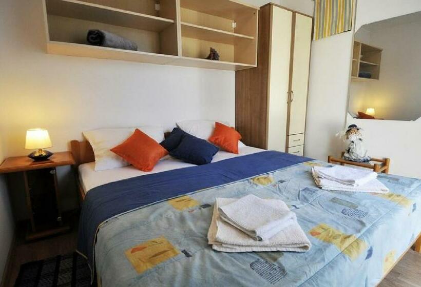 آپارتمان 1 خوابه با چشم‌انداز باغ, Villa Katarina