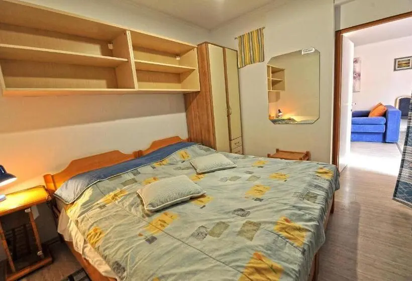آپارتمان 1 خوابه با چشمانداز باغ, Villa Katarina