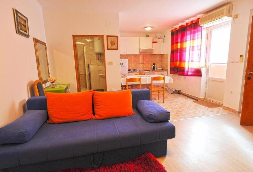 آپارتمان 1 خوابه با چشم‌انداز باغ, Villa Katarina