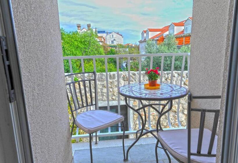 اتاق استاندارد با بالکن, Villa Katarina