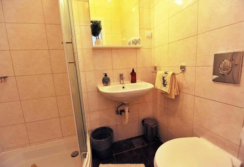 استودیوی استاندارد با چشمانداز دریا, Villa Katarina