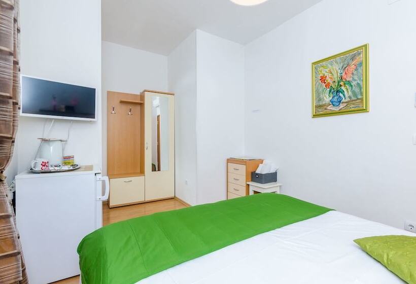 اتاق استاندارد با بالکن, Villa Katarina