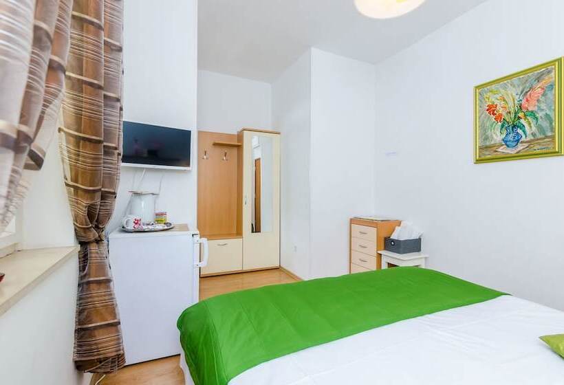 اتاق استاندارد با بالکن, Villa Katarina